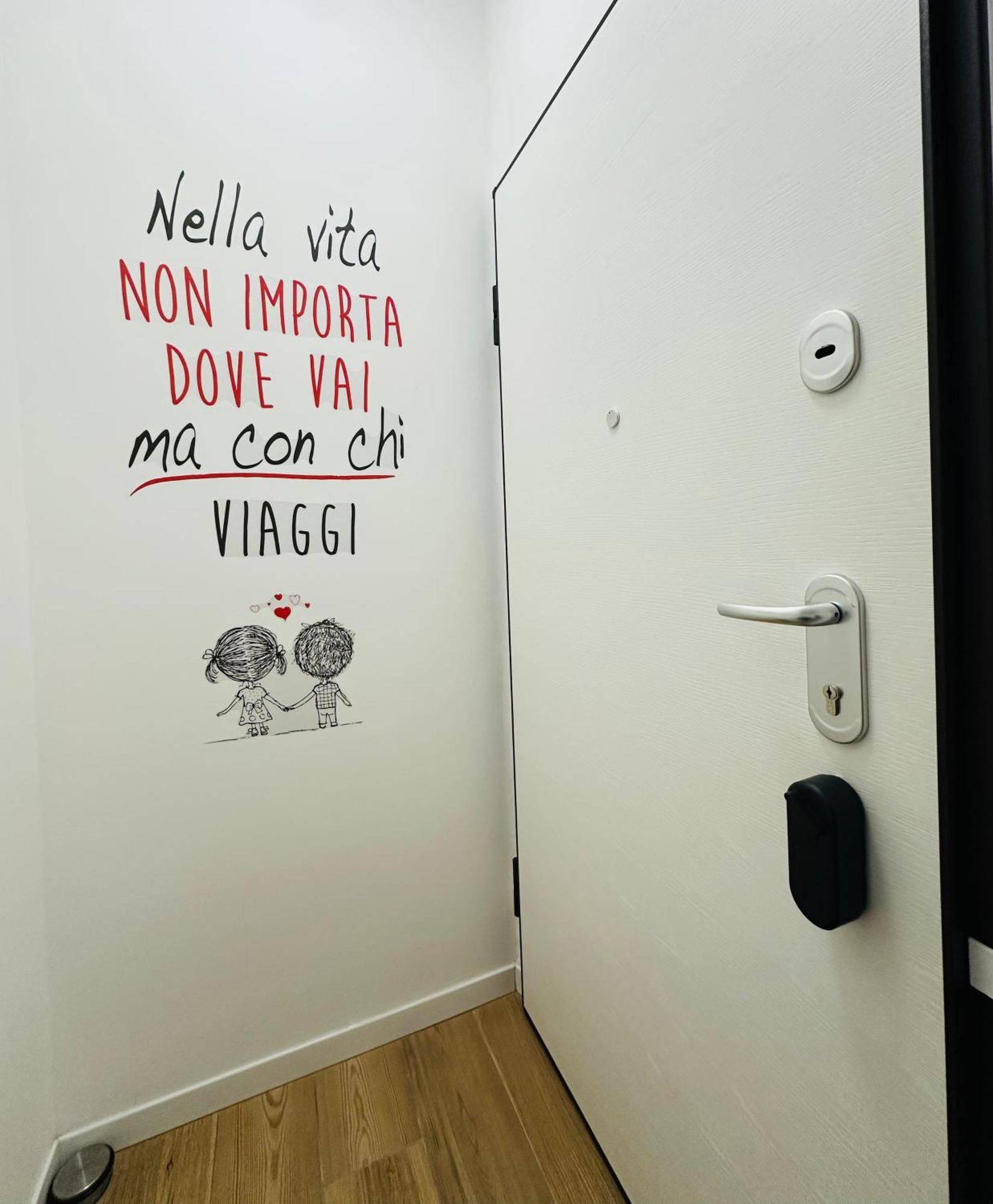 Brera A 500 Mt Da San Siro Milán